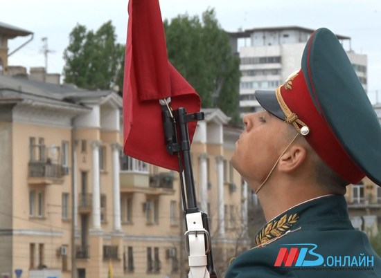 Опубликованы фото самых ярких моментов Дня Победы 2021 в Волгограде