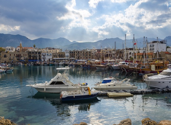 Отдохнувшая на Кипре россиянка назвала его выгодным местом для отпуска