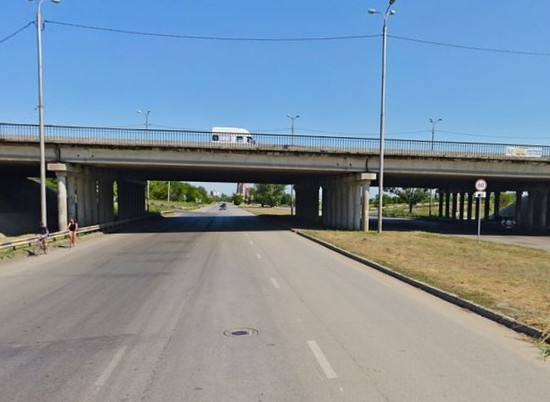 В Волгограде за 2 млн рублей отремонтируют мост на Третьей Продольной