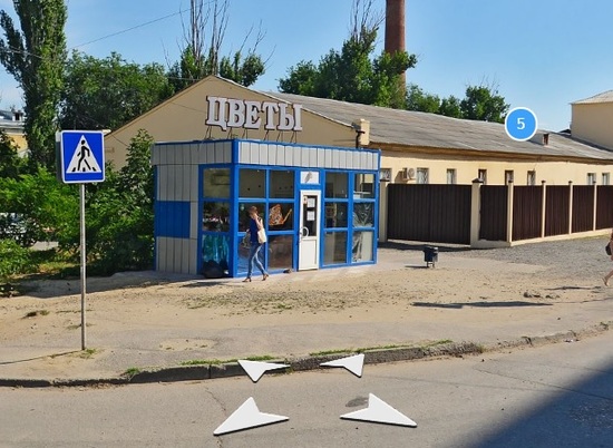 Водитель «пятнадцатой» сбил 13-летнюю девочку-пешехода в Волгограде