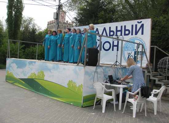 В Комсомольском саду Волгограда в День России пройдет концерт-фестиваль