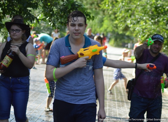 В Волгограде пройдет первая в этом году битва на водяных пистолетах