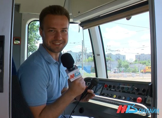 Евгений Ломовцев променял микрофон МТВ на микрофон водителя трамвая