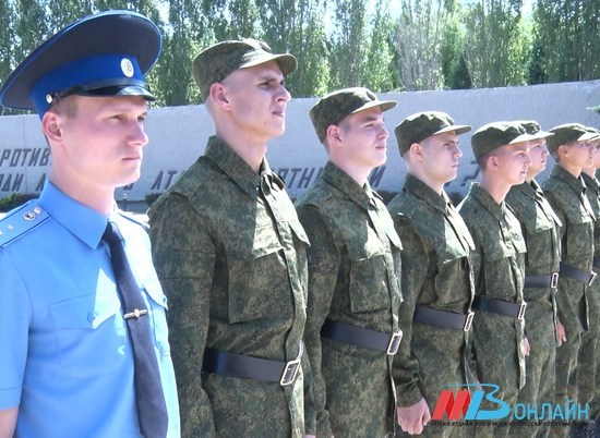 15 волгоградских призывников будут служить в Президентском полку