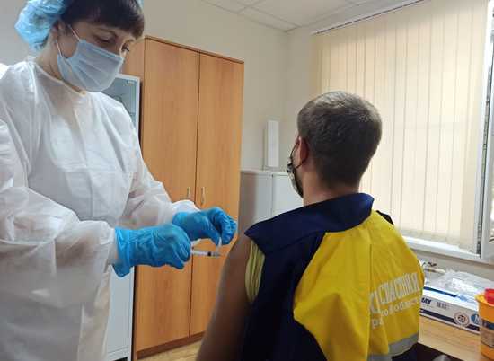Сотрудники аварийно-спасательной службы Волгоградской области привились от COVID-19