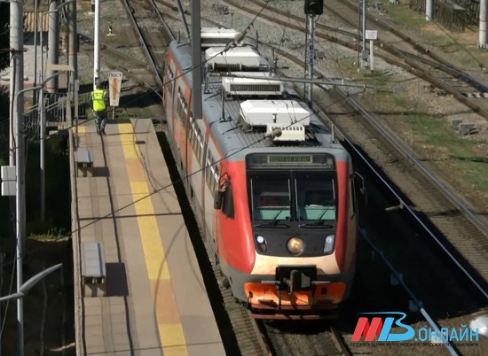 Две железнодорожные платформы для пассажиров отремонтировали в Волгограде