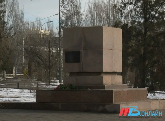 В Волгограде возобновилось благоустройство сквера им. 8 марта