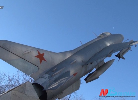 На западе Волгограда отремонтируют и покрасят самолет «МИГ-21»