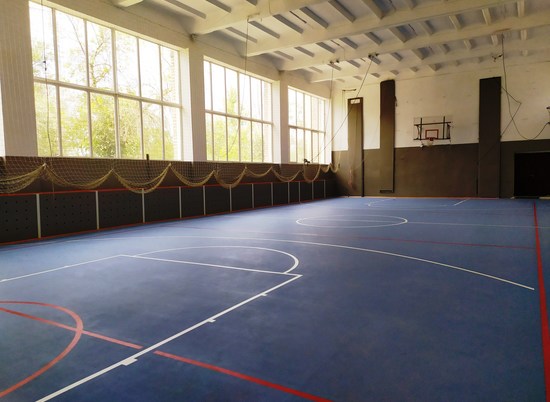 В сельских школах Волгоградской области завершается ремонт спортзалов