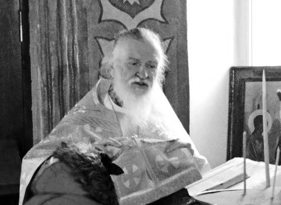 На 76-м году жизни умер известный в Волгограде священник Владимир Поляков