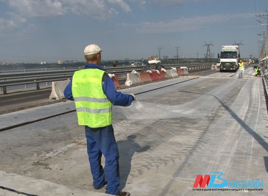 На мосту Волжской ГЭС полностью завершили капремонт проезжей части