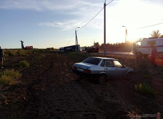 Водитель без прав спровоцировал массовое ДТП в Волгоградской области