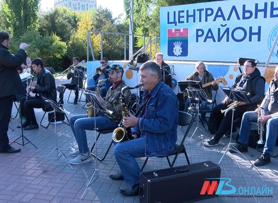 Волгоградконцерт подарил горожанам музыкальную программу «В сердце города»