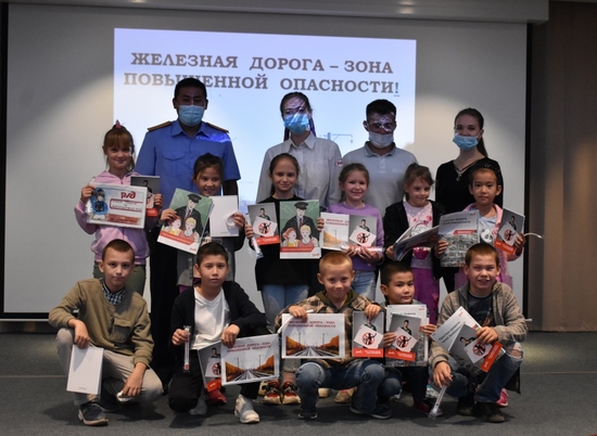 Более 7000 человек в Волгоградской области приняли участие в профилактических мероприятиях в рамках месячника «Безопасную железную дорогу – детям»