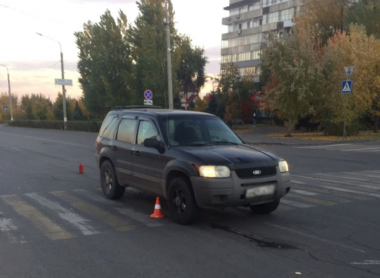 В центре Волгограда лишенный прав водитель сбил 34-летнего мужчину