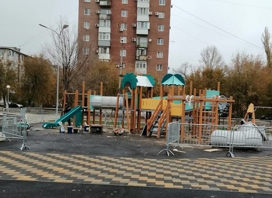 В парке «50 лет Октября» в Волгограде стартовали работы по обустройству детских площадок