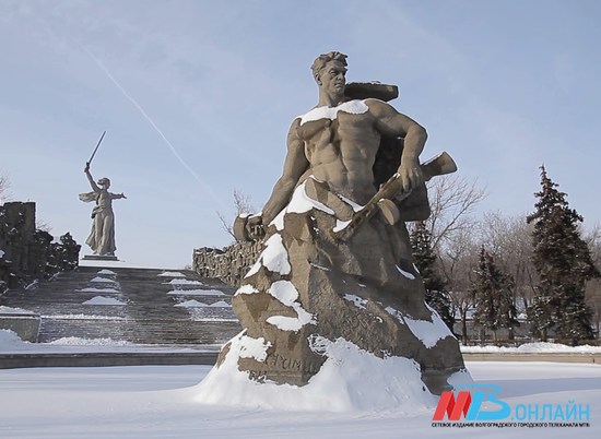 Каждую зиму Волгоград заваливают 56 миллионов КамАЗов снега