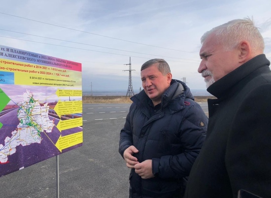 Дорогу в тяжелом состоянии реанимируют в Волгоградской области