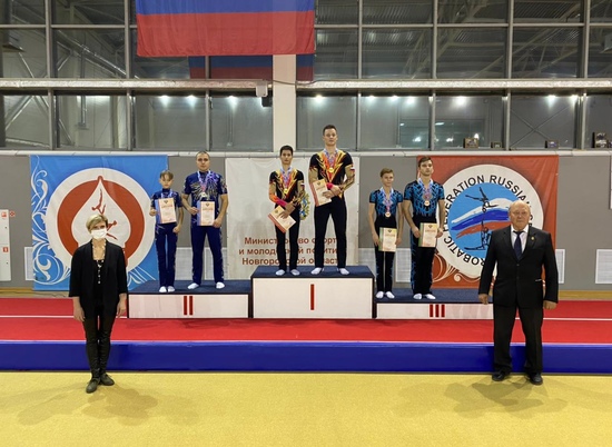 Волгоградцы завоевали серебряные медали Чемпионата России по акробатике