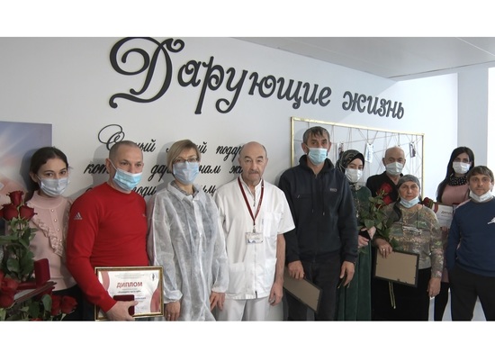 В центре Шумакова в Волжском вручили почетные знаки донорам органов