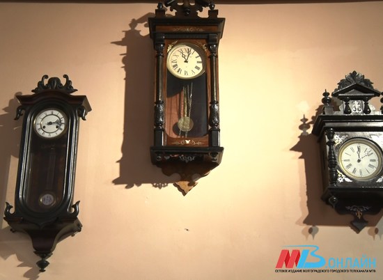 Краеведческий музей в Волгограде открыл выставку уникальных старинных часов