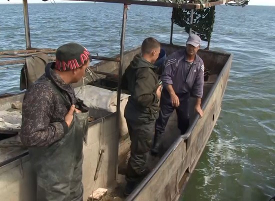 Полиция изъяла у волгоградских браконьеров 50 тонн рыбы и 3 тысячи раков