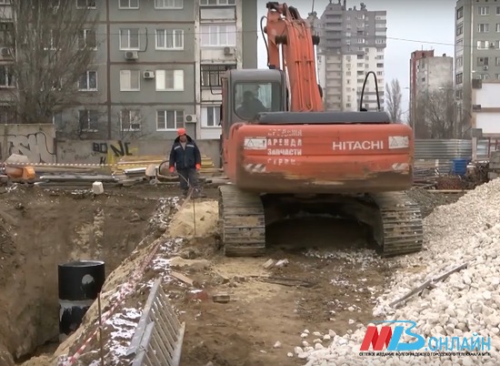 На улице Кузнецкой Волгограда началось устройство фундамента новой школы-тысячника