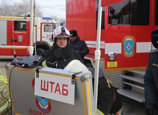 Сотрудники МЧС потушили условный пожар на сцене волгоградского музтеатра