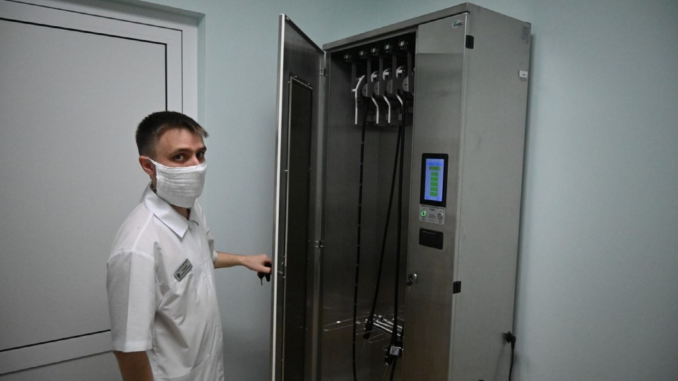 В Волгограде больница №7 получила 14 единиц современного эндоскопического оборудования