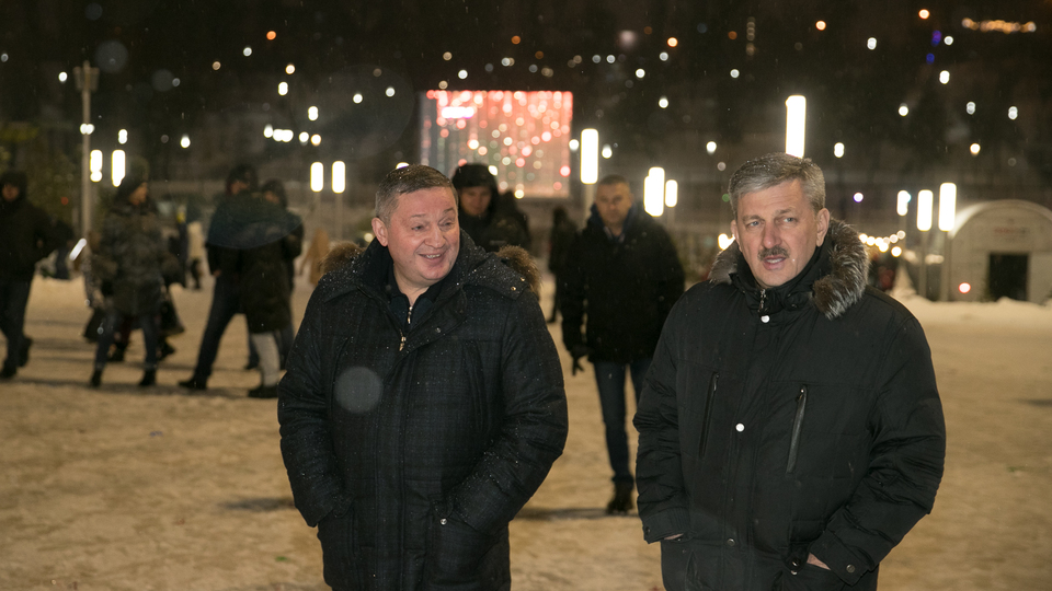 Губернатор и глава Волгограда посетили новогодние площадки города