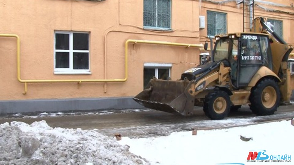 Жители Ворошиловского района Волгограда рассказали об уборке снега