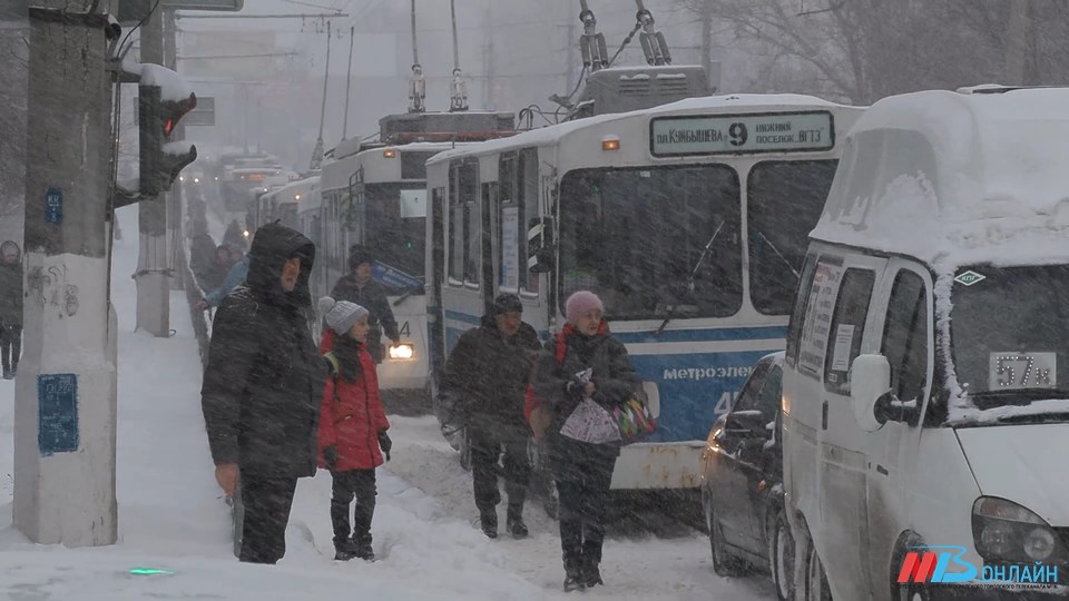 Сильнейший снегопад выявил недостатки новой транспортной схемы Волгограда