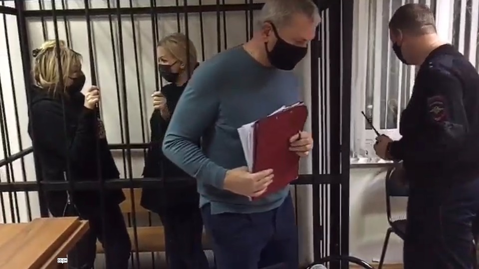 Подозреваемые в мошенничестве на 100 млн рублей отправлены под домашний арест в Волгограде