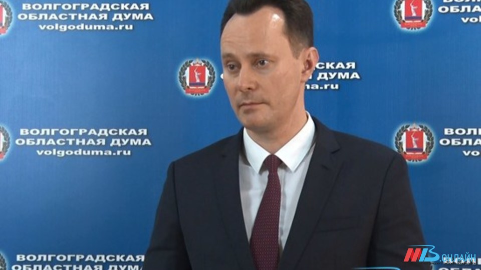 Инициативу губернатора по защите работников поддержал Владимир Шкарин