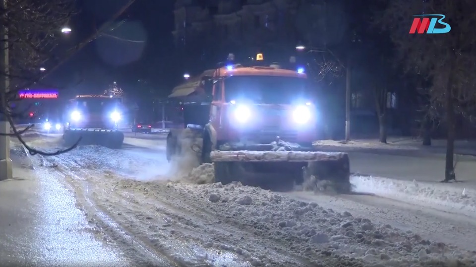 В Волгограде за ночь вывезли более 3 тысячи тонн снежных масс