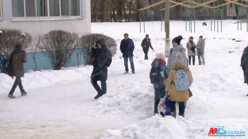 90 школ в Волгоградской области ушли на карантин из-за ОРВИ и COVID-19