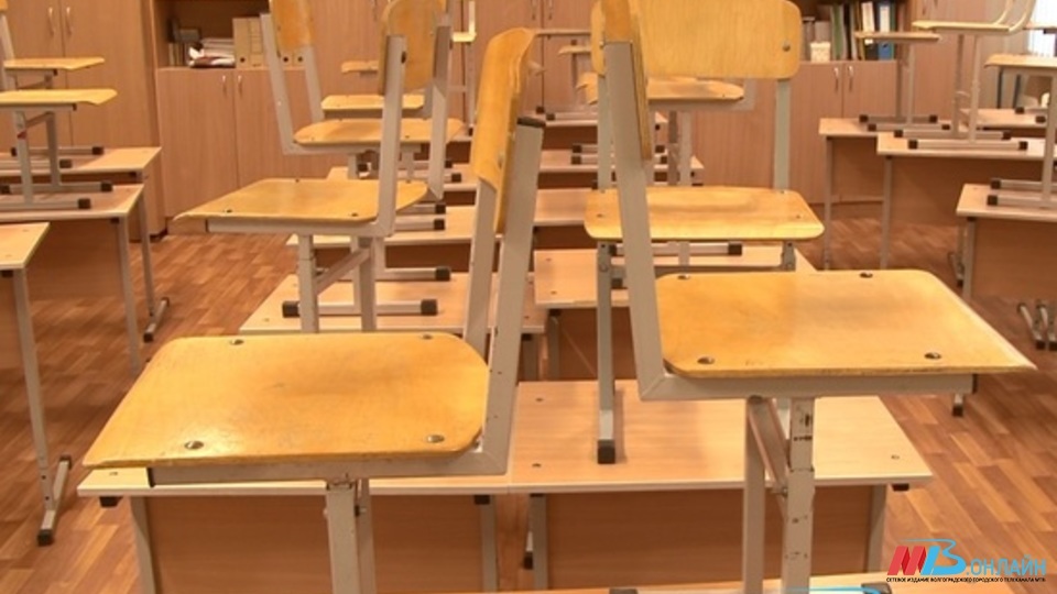 На ремонт и карантин закрыли волгоградскую школу после пожара
