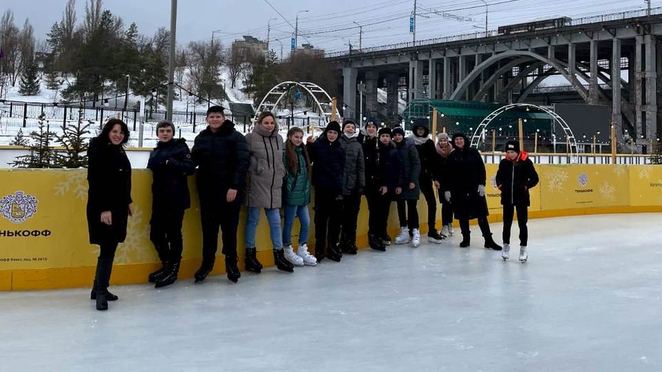 Школьники из Волгоградской области приняли участие в экскурсионной поездке на пригородном поезде