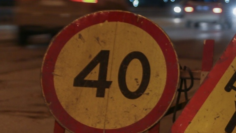В Волгограде на двух участках дорог ограничат скорость до 40 км/ч