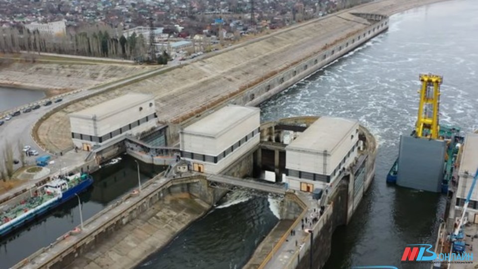На Волжской ГЭС увеличили сброс воды