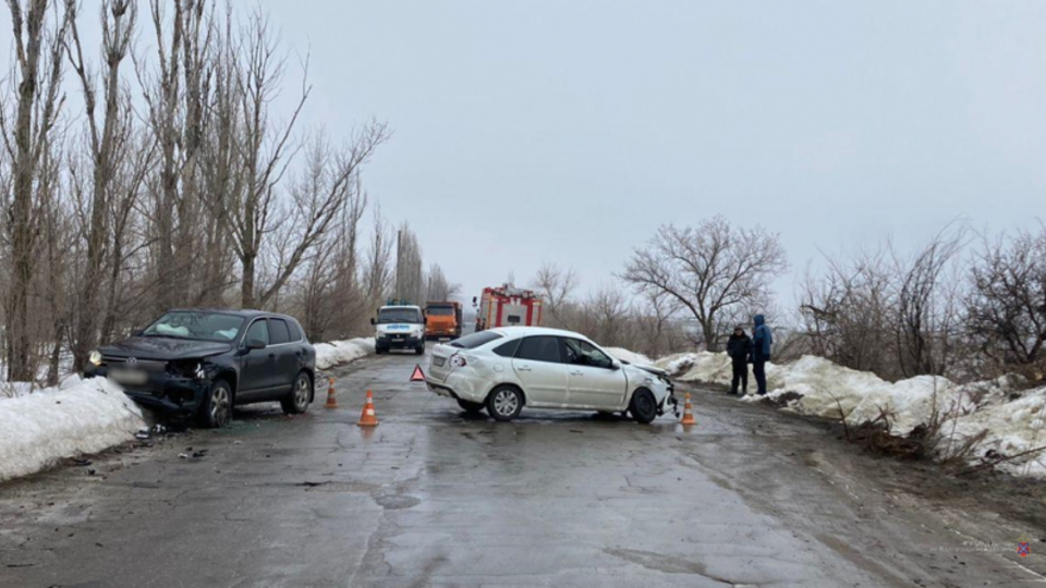 Четыре жителя Волгоградской области пострадали в ДТП за минувшие сутки