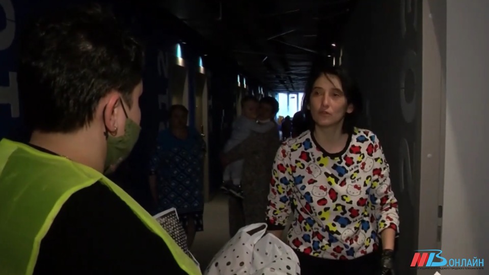 Крупное промышленное предприятие Волгограда передало беженцам из ДНР и ЛНР гуманитарную помощь