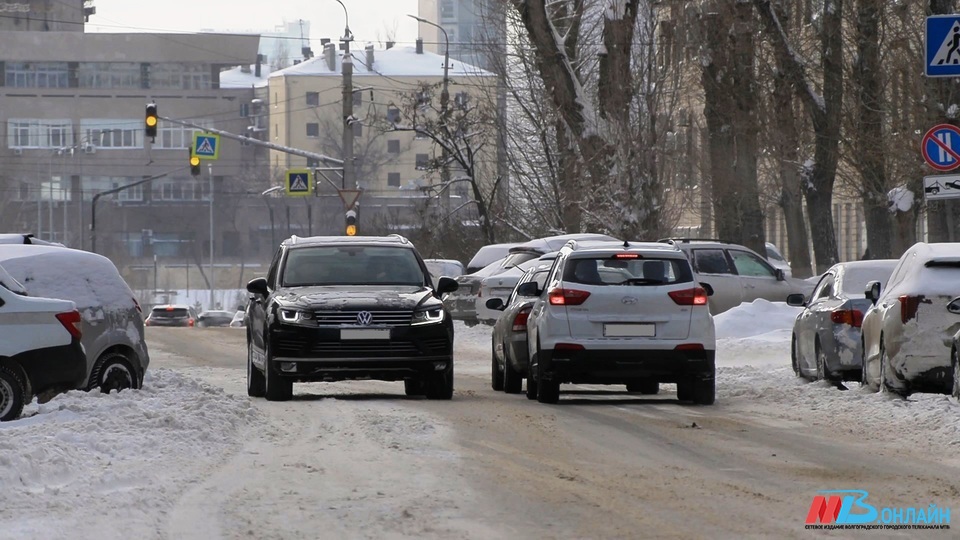 Волгоградских водителей предупредили о снижении видимости на дорогах