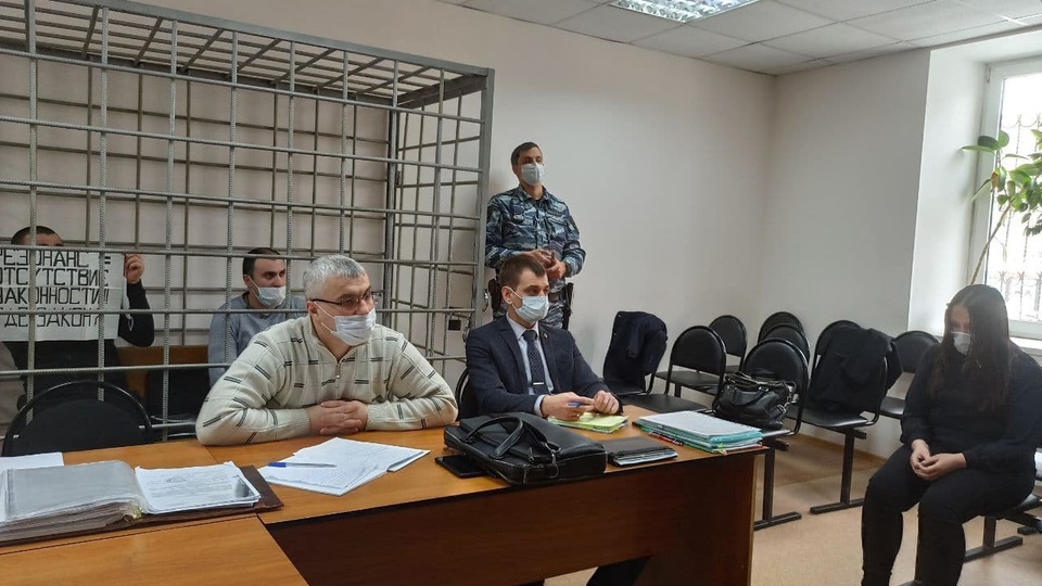 В Волгограде адвокат попросил суд оправдать Армана Смбатяна