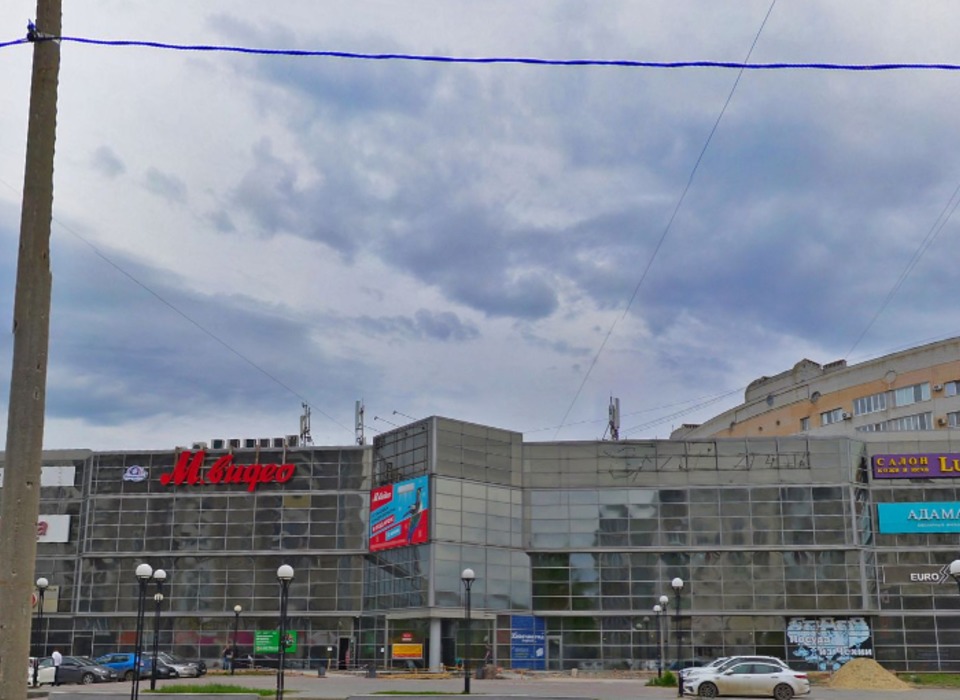 Крупный ТЦ на юге Волгограда оказался никому не нужен