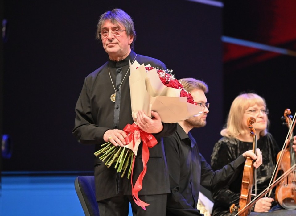 Юрий Башмет дал концерт для беженцев из Донбасса в Волгограде