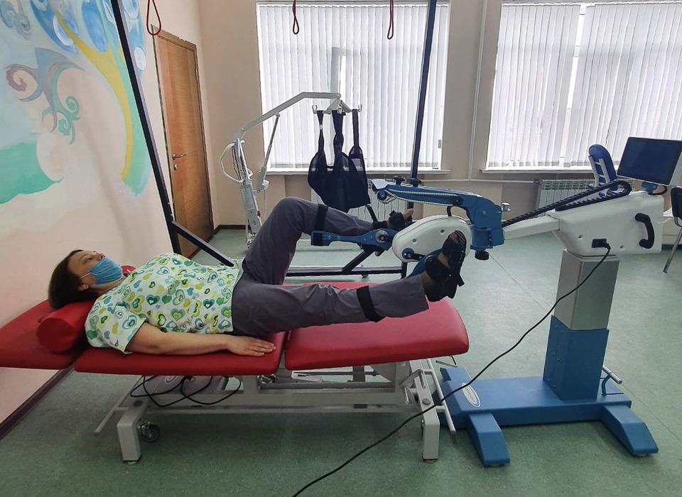 В больницу Волгограда передали 10 единиц реабилитационного оборудования