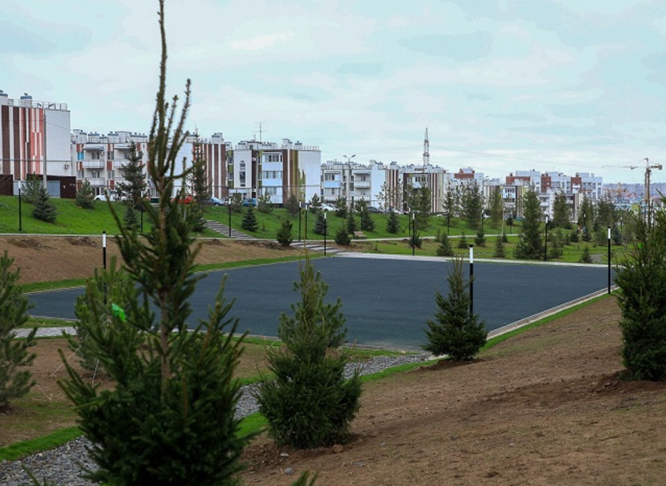 В Советском районе Волгограда завершается создание парковой зоны площадью почти 4 гектара