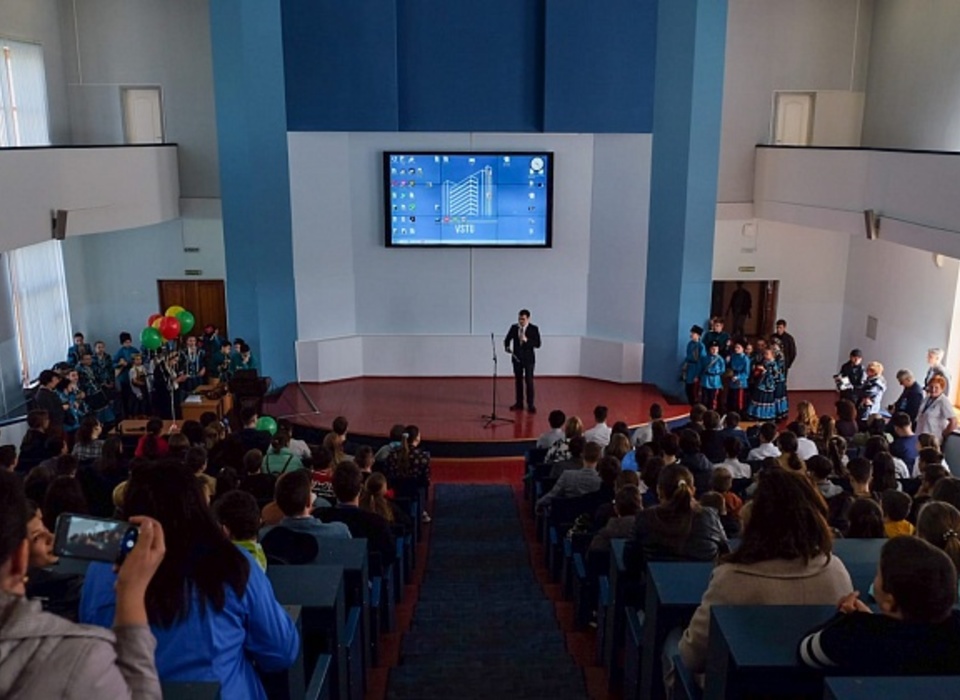 В Волгограде стартовал фестиваль «Машины и мы» для юных инженеров
