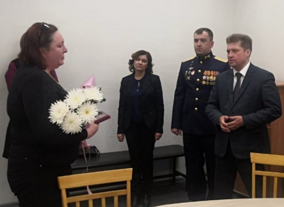 В Волгоградской области семье погибшего военного передали Орден Мужества